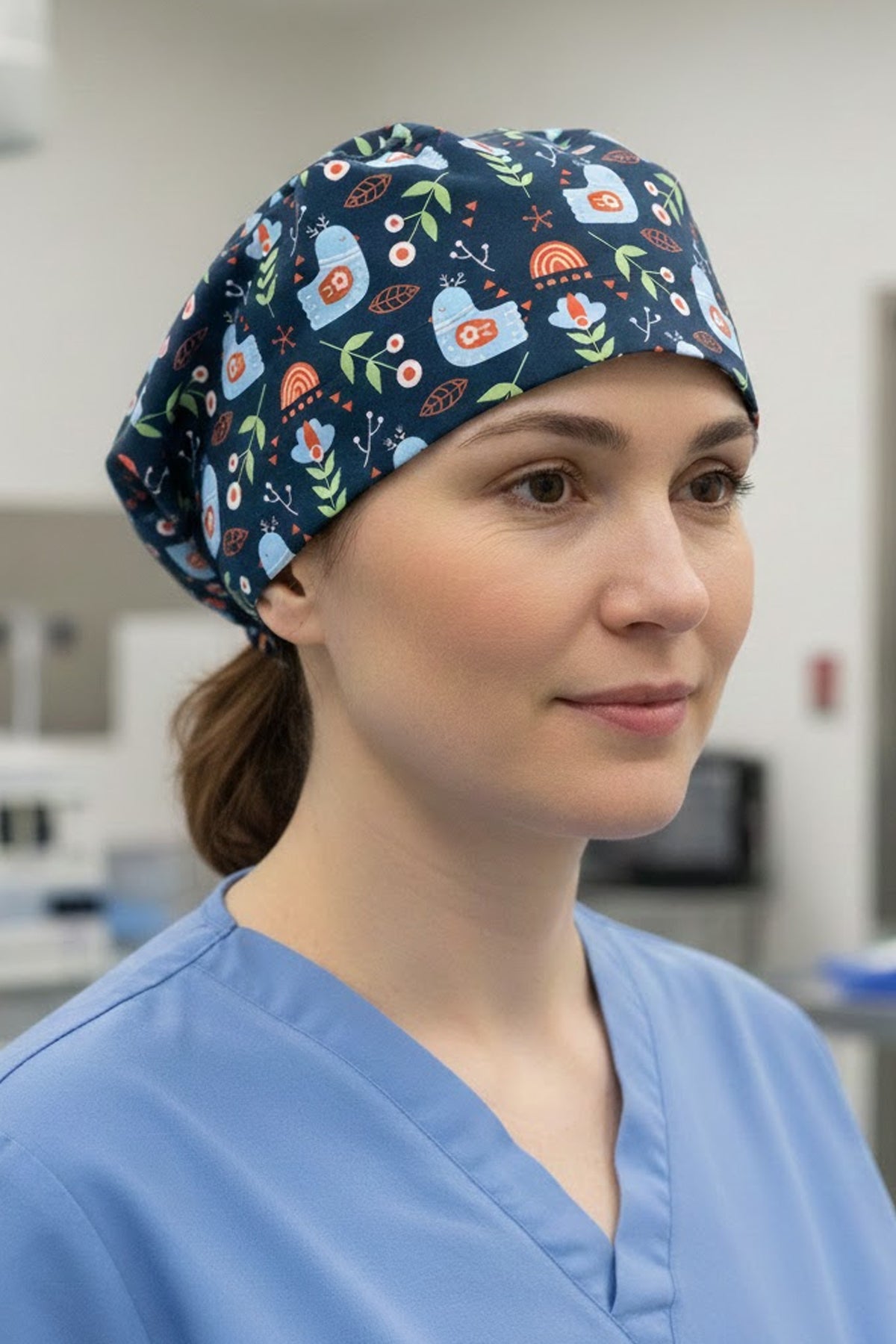 Mavi Kuş Desenli Cerrahi Bone Unisex – Likralı Doktor Hemşire Bonesi