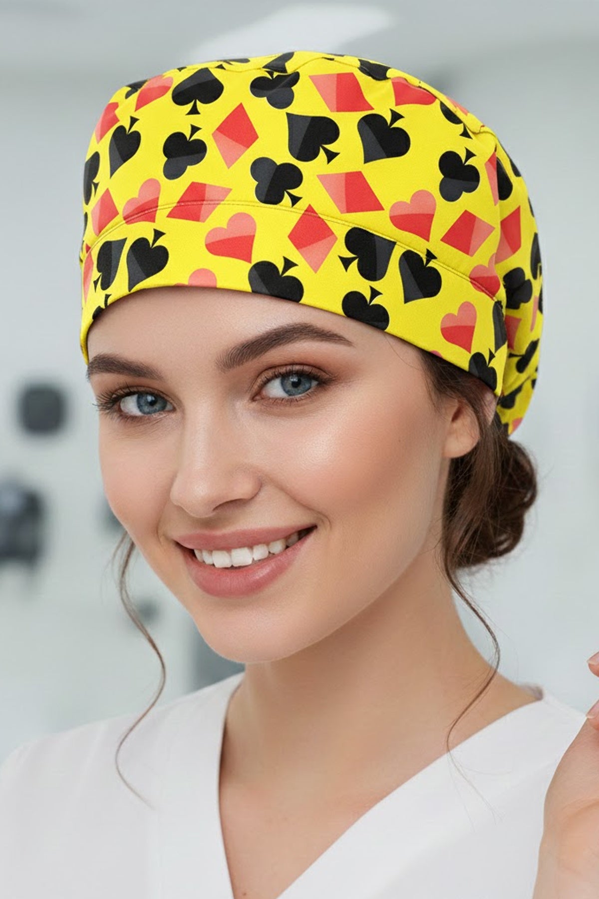 Poker 1 Desenli Cerrahi Bone Unisex – Likralı Doktor Hemşire Bonesi