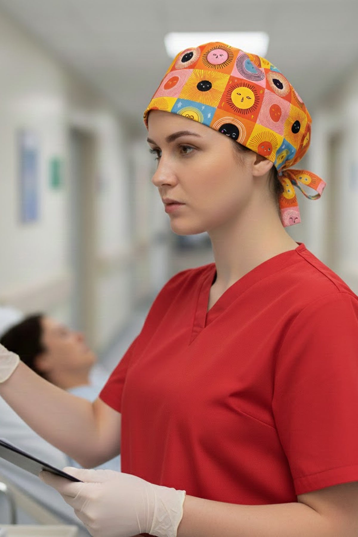 Kare Güneşler Desenli Cerrahi Bone Unisex – Likralı Doktor Hemşire Bonesi